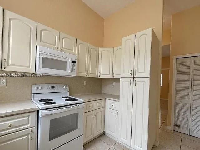 15339 SW 32nd Ter 0, Miami, FL 33185