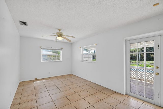1006 SW 28th Avenue, Boynton Beach, FL 33426