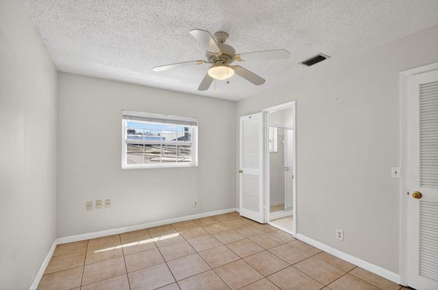 1006 SW 28th Avenue, Boynton Beach, FL 33426