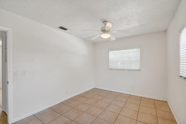 1006 SW 28th Avenue, Boynton Beach, FL 33426