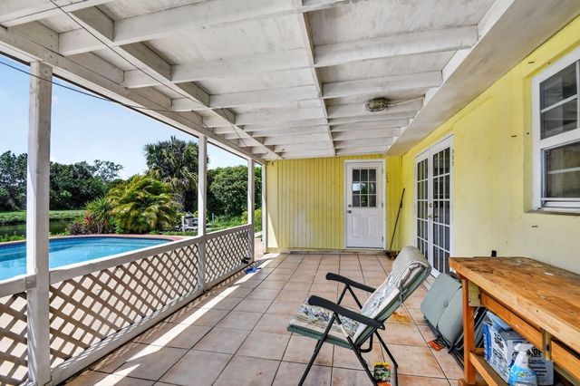 1006 SW 28th Avenue, Boynton Beach, FL 33426