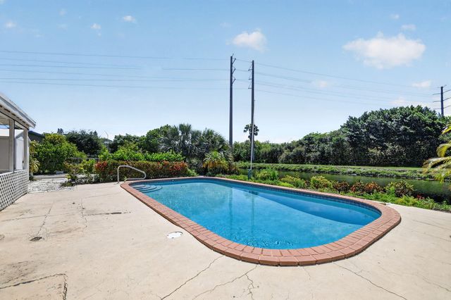 1006 SW 28th Avenue, Boynton Beach, FL 33426