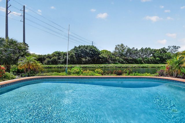 1006 SW 28th Avenue, Boynton Beach, FL 33426