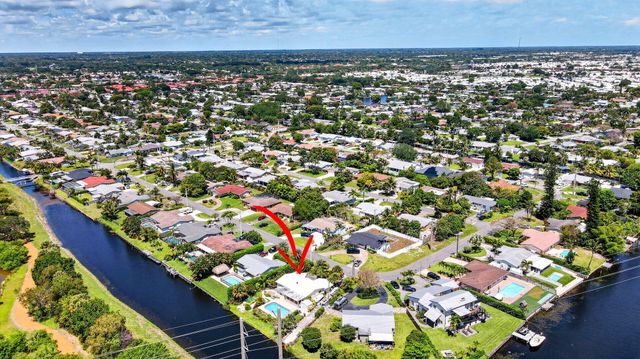 1006 SW 28th Avenue, Boynton Beach, FL 33426