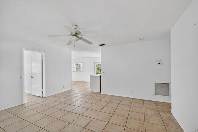 1006 SW 28th Avenue, Boynton Beach, FL 33426