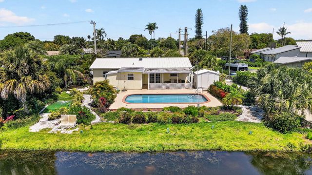 1006 SW 28th Avenue, Boynton Beach, FL 33426