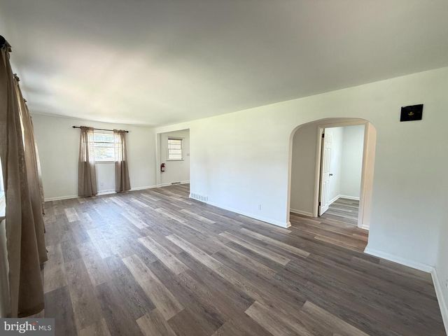 600 6TH AVE, Lindenwold, NJ 08021