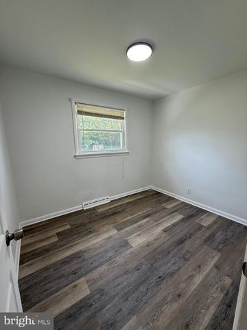 600 6TH AVE, Lindenwold, NJ 08021