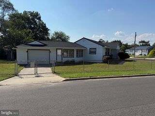 600 6TH AVE, Lindenwold, NJ 08021