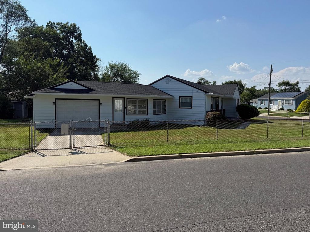 600 6TH AVE, Lindenwold, NJ 08021