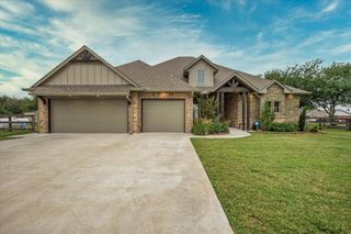 2016 NW 23 Street, Newcastle, OK 73065