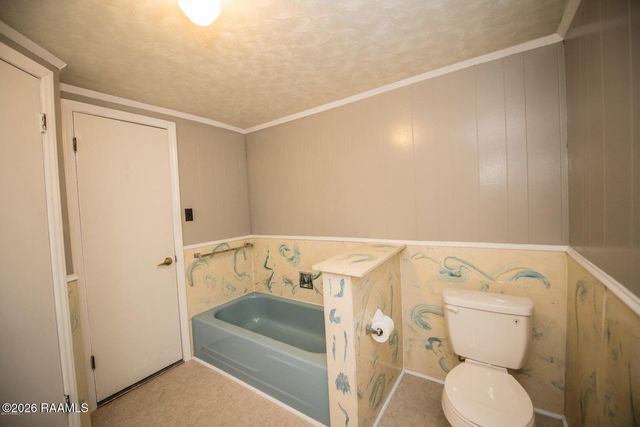 301 American Legion Drive, Crowley, LA 70526