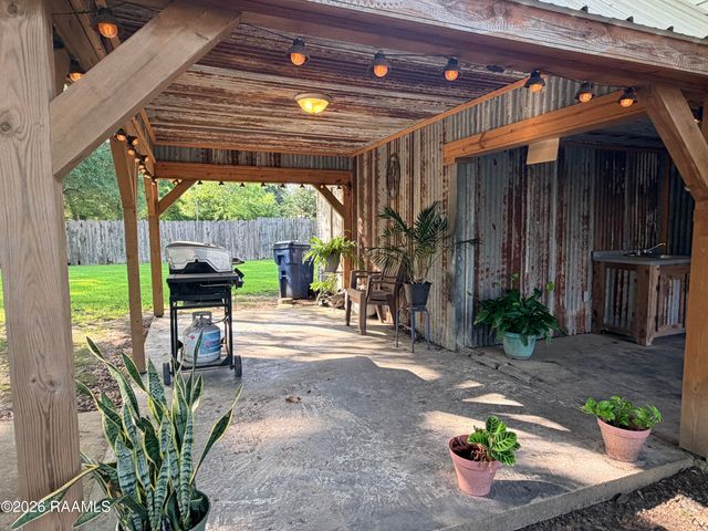 301 American Legion Drive, Crowley, LA 70526