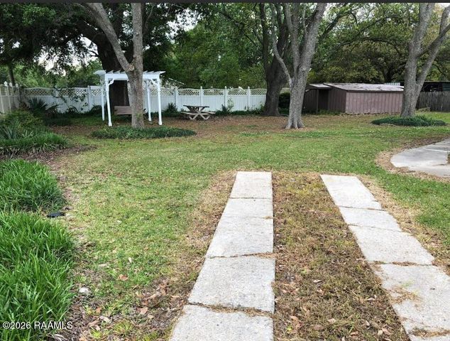 301 American Legion Drive, Crowley, LA 70526