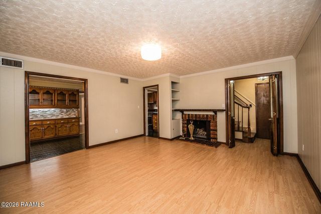 301 American Legion Drive, Crowley, LA 70526