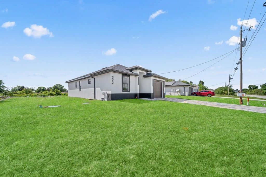322 Ranch Avenue, Lehigh Acres, FL 33974