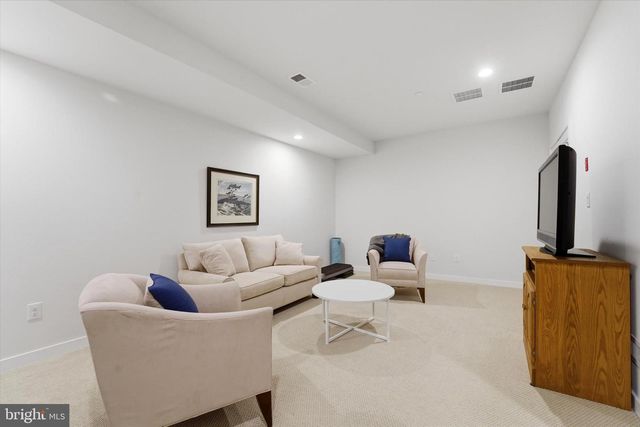 2030 JULIA DR, Conshohocken, PA 19428