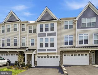 2030 JULIA DR, Conshohocken, PA 19428