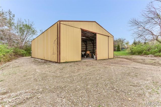 21 Oak Knoll Drive, St Charles, MO 63304