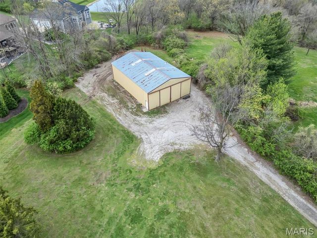 21 Oak Knoll Drive, St Charles, MO 63304