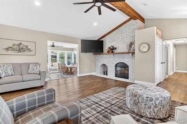 21 Oak Knoll Drive, St Charles, MO 63304