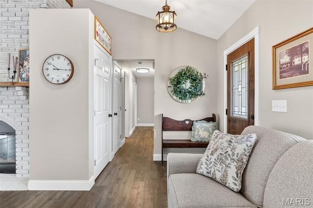 21 Oak Knoll Drive, St Charles, MO 63304
