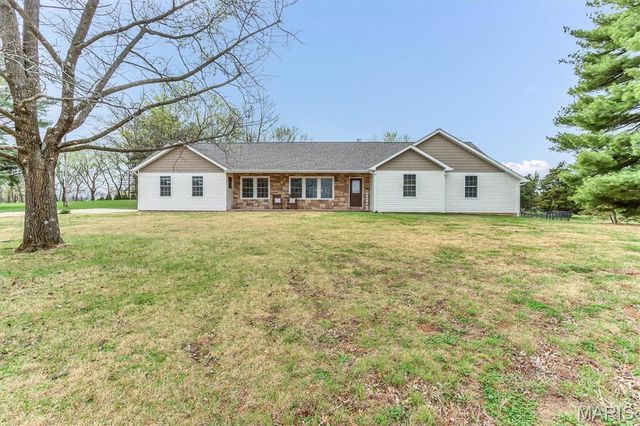 21 Oak Knoll Drive, St Charles, MO 63304