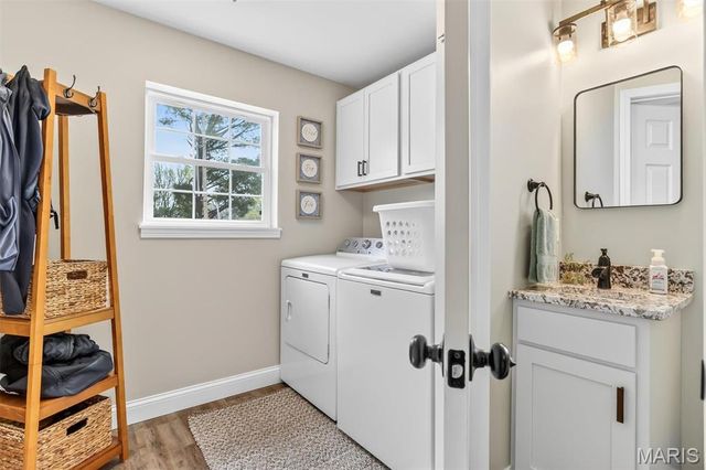 21 Oak Knoll Drive, St Charles, MO 63304