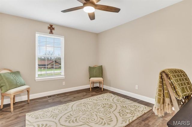 21 Oak Knoll Drive, St Charles, MO 63304