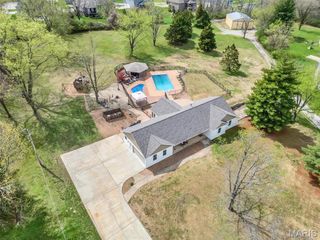 21 Oak Knoll Drive, St Charles, MO 63304