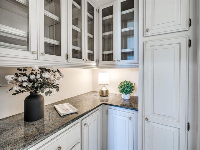 1709 Irvine Drive, Edmond, OK 73025