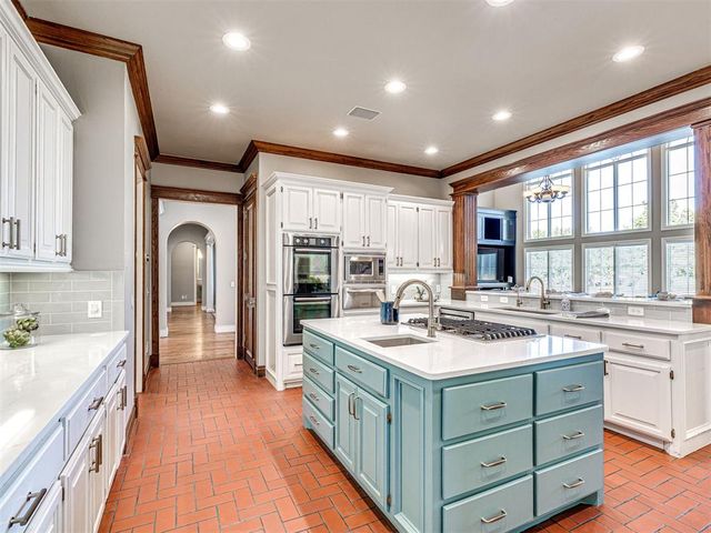1709 Irvine Drive, Edmond, OK 73025
