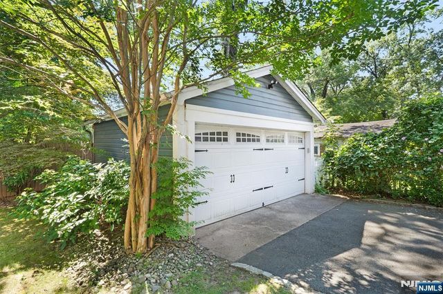 125 Hawthorne Avenue, Glen Ridge, NJ 07028