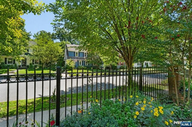 125 Hawthorne Avenue, Glen Ridge, NJ 07028