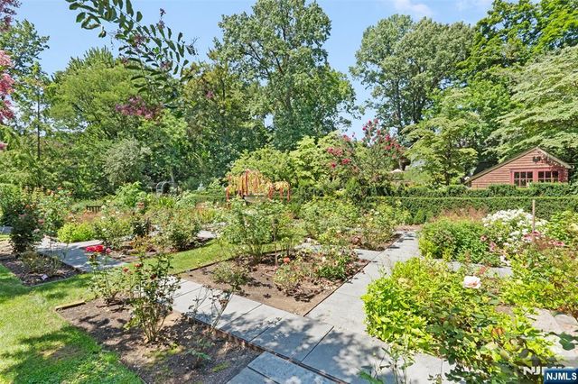 125 Hawthorne Avenue, Glen Ridge, NJ 07028