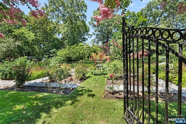 125 Hawthorne Avenue, Glen Ridge, NJ 07028