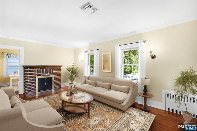 125 Hawthorne Avenue, Glen Ridge, NJ 07028
