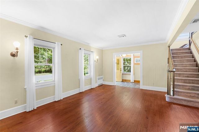 125 Hawthorne Avenue, Glen Ridge, NJ 07028