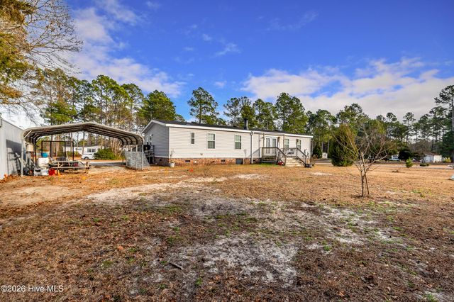 644 Woodpecker Parkway, Rocky Point, NC 28457