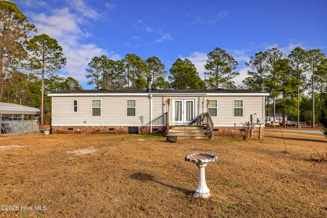 644 Woodpecker Parkway, Rocky Point, NC 28457