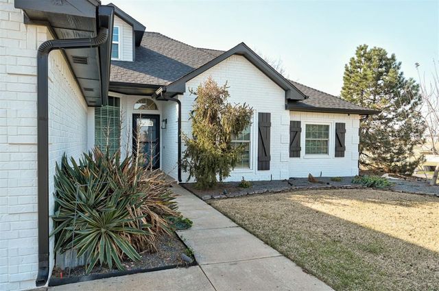 6922 Springer Run, Edmond, OK 73012