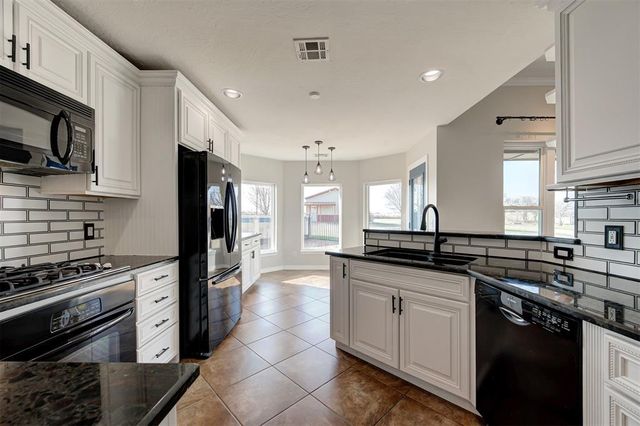 6922 Springer Run, Edmond, OK 73012