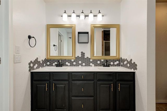 6922 Springer Run, Edmond, OK 73012