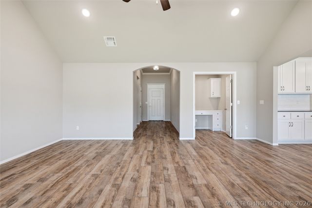 3706 S 13th Place, Broken Arrow, OK 74011