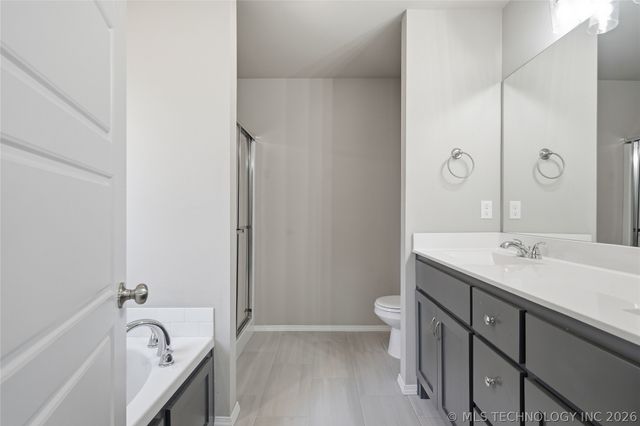 3706 S 13th Place, Broken Arrow, OK 74011