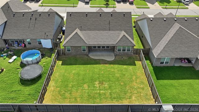 3706 S 13th Place, Broken Arrow, OK 74011