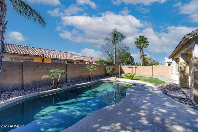 19403 E ARROWHEAD Trail, Queen Creek, AZ 85142