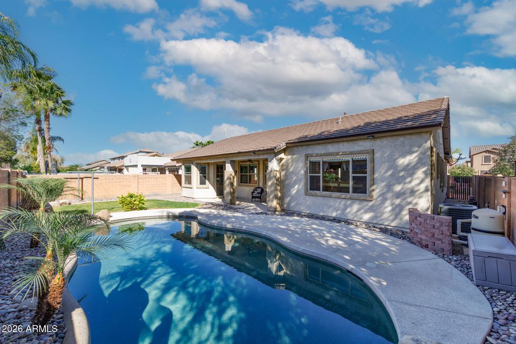 19403 E ARROWHEAD Trail, Queen Creek, AZ 85142