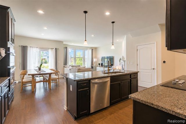43479 Prospect Lane, Novi, MI 48375
