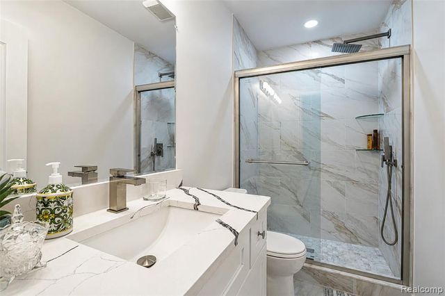 43479 Prospect Lane, Novi, MI 48375
